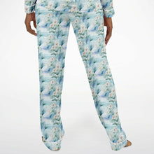 Load image into Gallery viewer, Floral Tropic- Women&#39;s Satin Pajamas