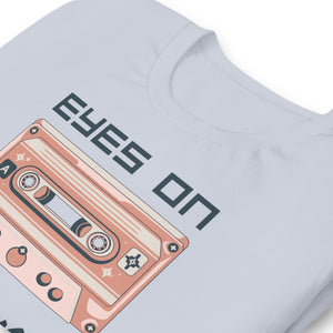 Eyes on Jesus- Unisex t-shirt