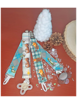 Load image into Gallery viewer, Bib and Pacifier Clip Gift Set - Reese the Moose