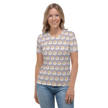 Load image into Gallery viewer, Sun-shower Fox Women&#39;s Tee