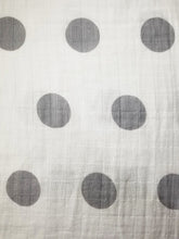 Load image into Gallery viewer, Lightweight Baby Blanket- 2 Pack with Travel Bag- Gray Polka Dot and Arrow Print